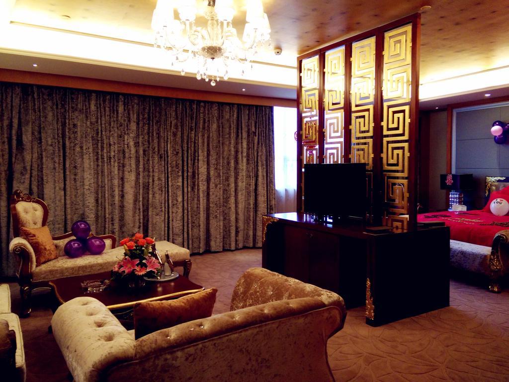 Huarui Danfeng Jianguo Hotel Yueyang Habitación foto