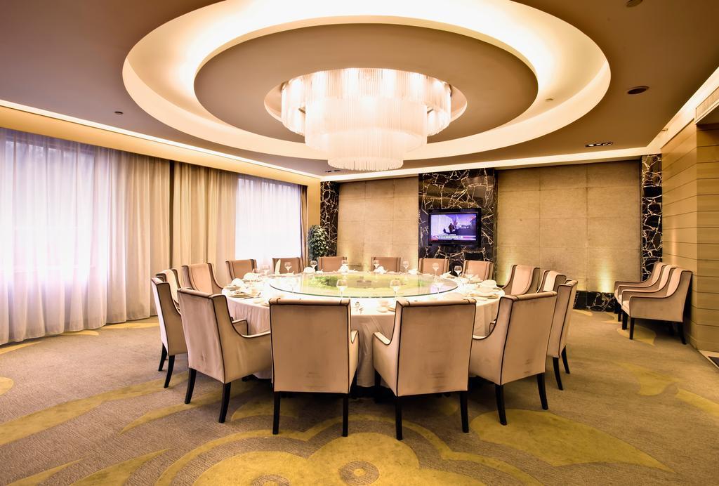 Huarui Danfeng Jianguo Hotel Yueyang Exterior foto