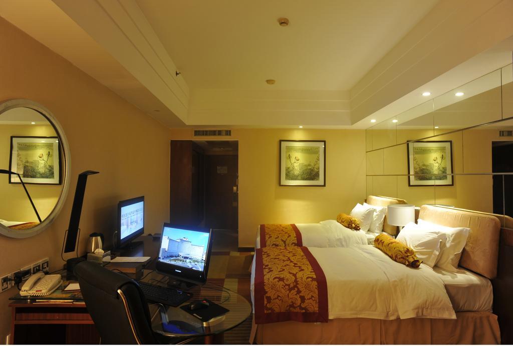 Huarui Danfeng Jianguo Hotel Yueyang Habitación foto