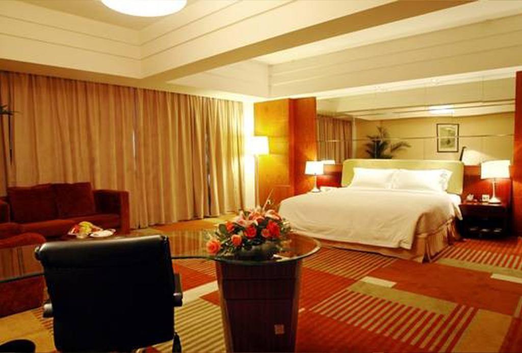 Huarui Danfeng Jianguo Hotel Yueyang Habitación foto