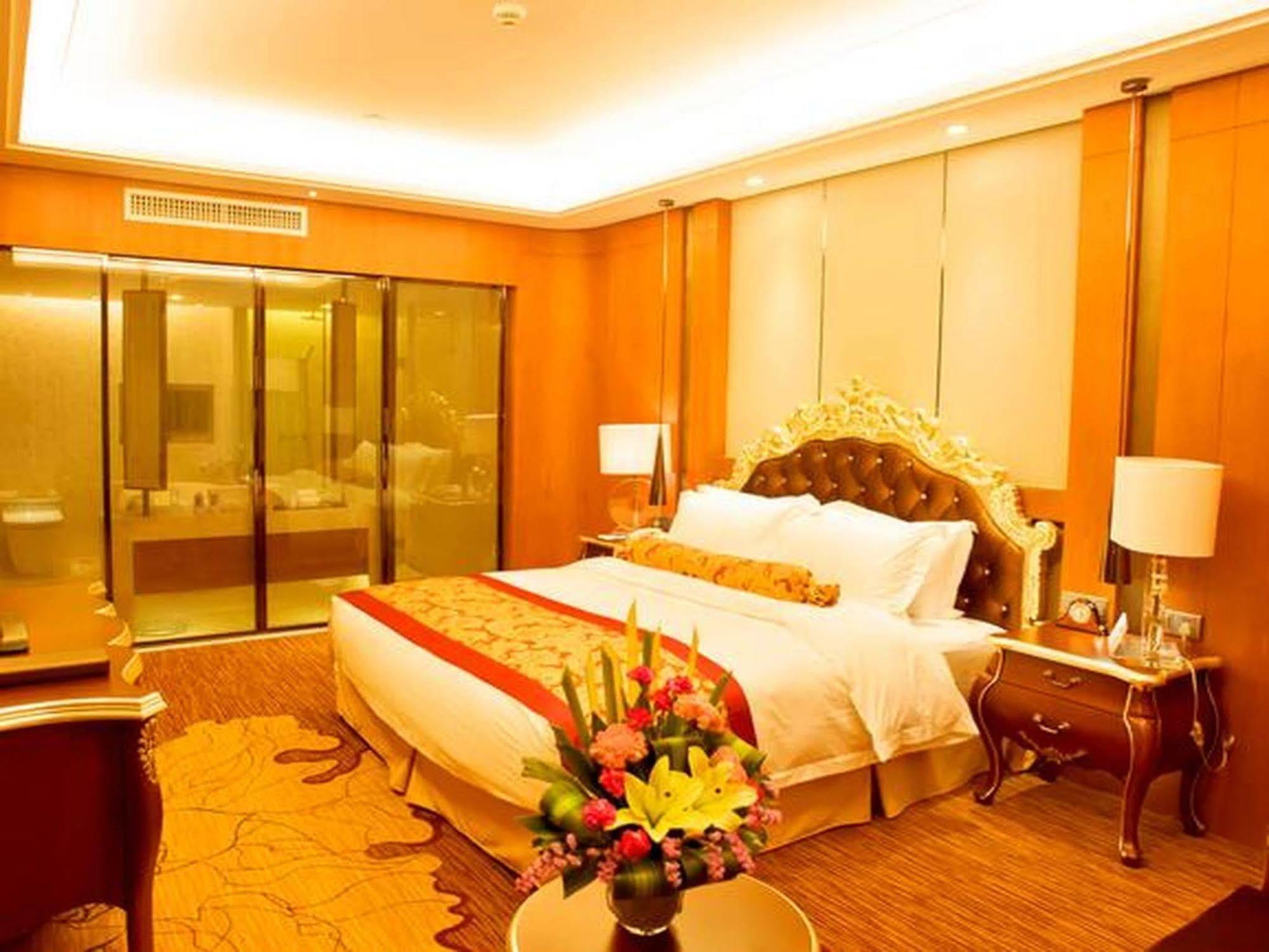 Huarui Danfeng Jianguo Hotel Yueyang Exterior foto