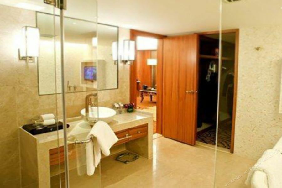 Huarui Danfeng Jianguo Hotel Yueyang Exterior foto